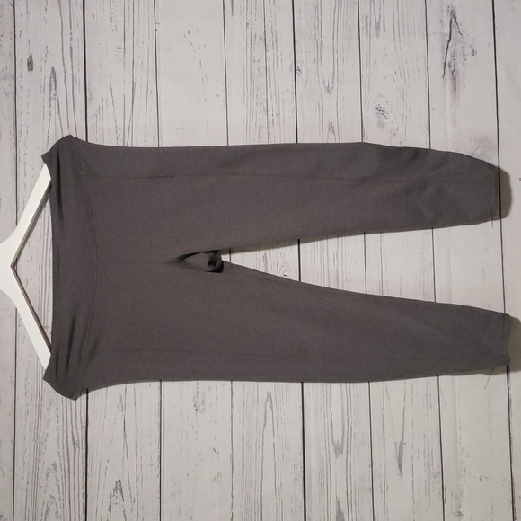 ALO Yoga Pants - Alo yoga capri leggings